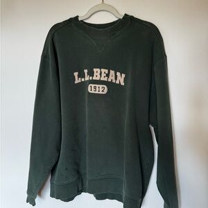 Vintage L.L. Bean Men's Forest Green Crewneck Sweater